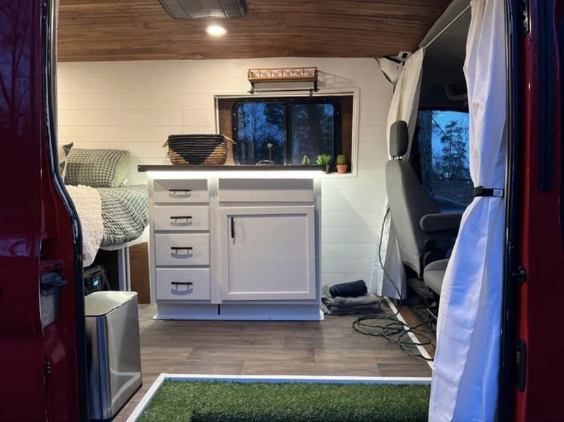 Picture 4/8 of a 2015 Ford Transit for sale in Chattanooga, Tennessee
