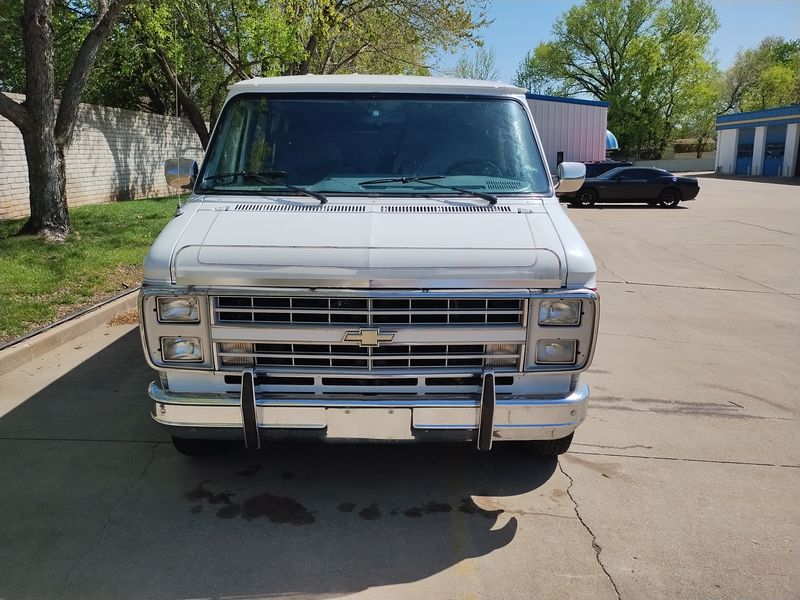 Picture 5/16 of a 1989 Chevy Conversion Van for sale in Wichita, Kansas