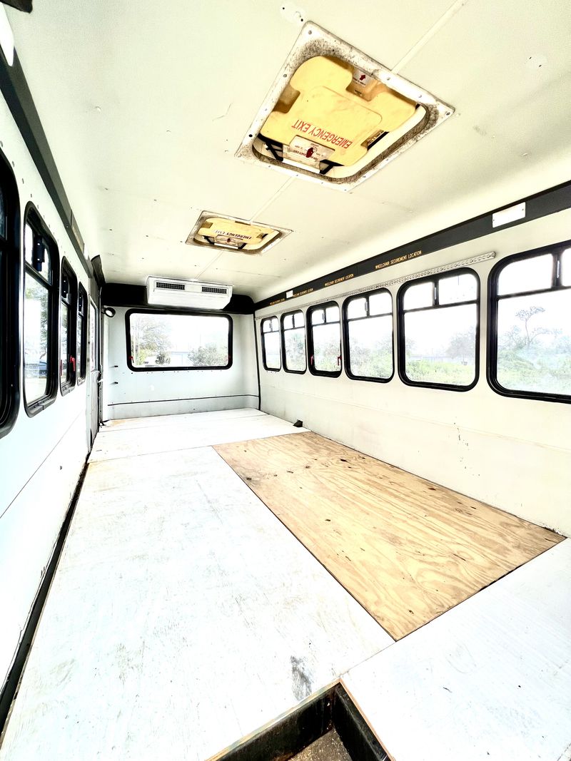 Picture 5/13 of a LOW MILES - Perfect Project Shuttle Bus for sale in Saint Petersburg, Florida