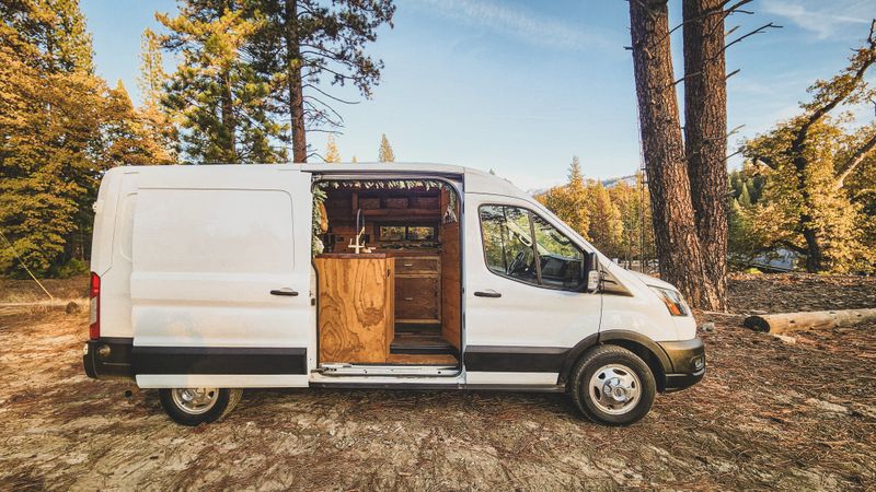 Picture 3/19 of a 2020 AWD Ford Transit 250 for sale in Yosemite National Park, California