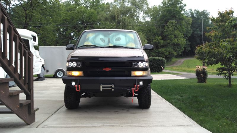 Picture 4/38 of a 2003 Chevy Astro van all wheel drive over land build for sale in Sugar Run, Pennsylvania