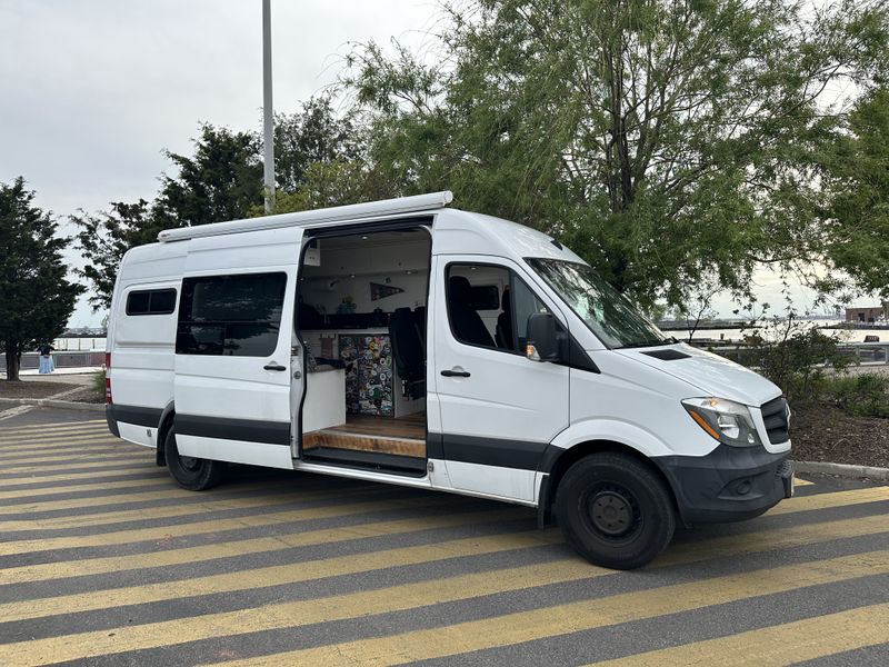 Picture 2/20 of a 2017 Mercedes Sprinter Campervan 170” for sale in La Crosse, Wisconsin