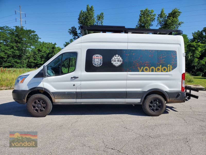 Picture 4/22 of a 2019 Ford Transit Campervan | Vandoit LIV High Roof for sale in Blue Springs, Missouri