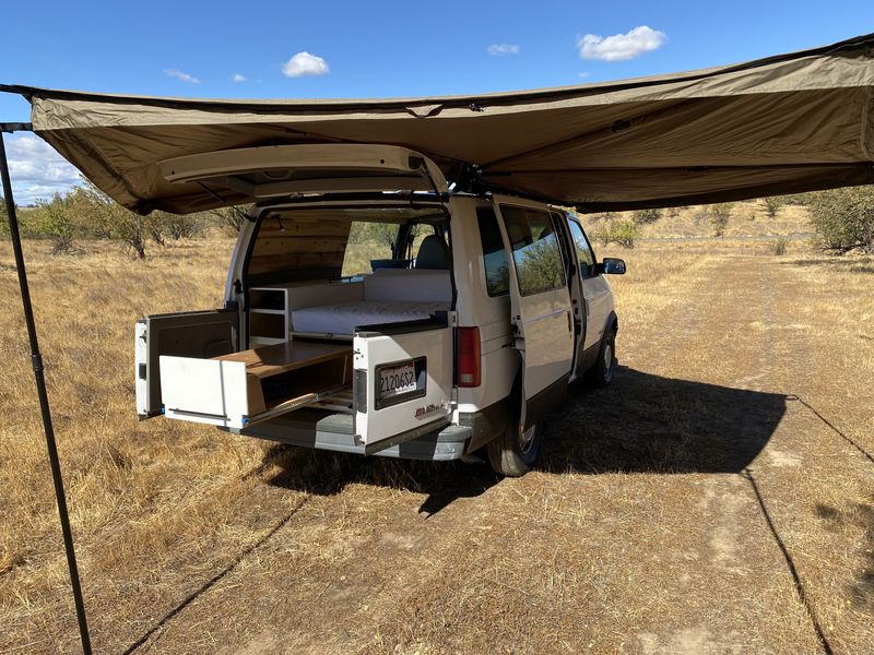 Picture 3/24 of a 1997 GMC Safari 4.3 Litre Van Camper for sale in Brooklyn, New York