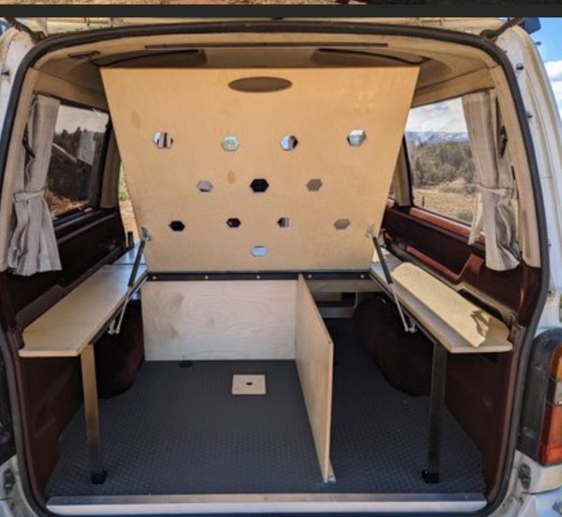 Picture 4/9 of a 1993 Toyota Hiace Super Custom Limited for sale in Durango, Colorado