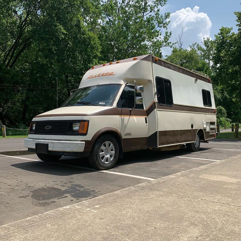 Picture 4/10 of a Chevy Astro Camper for sale in Columbus, Ohio