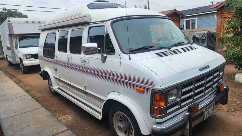 Picture 4/11 of a 1990 Dodge XPLORER camper van for sale in La Habra, California