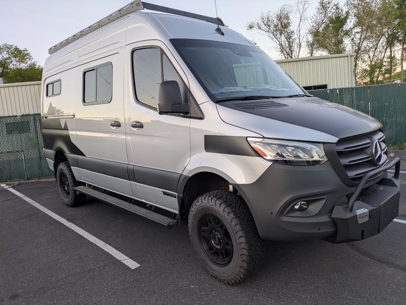 Picture 2/10 of a 2025 Winnebago Adventure Wagon 144 AWD 5,000 Miles for sale in Prescott, Arizona