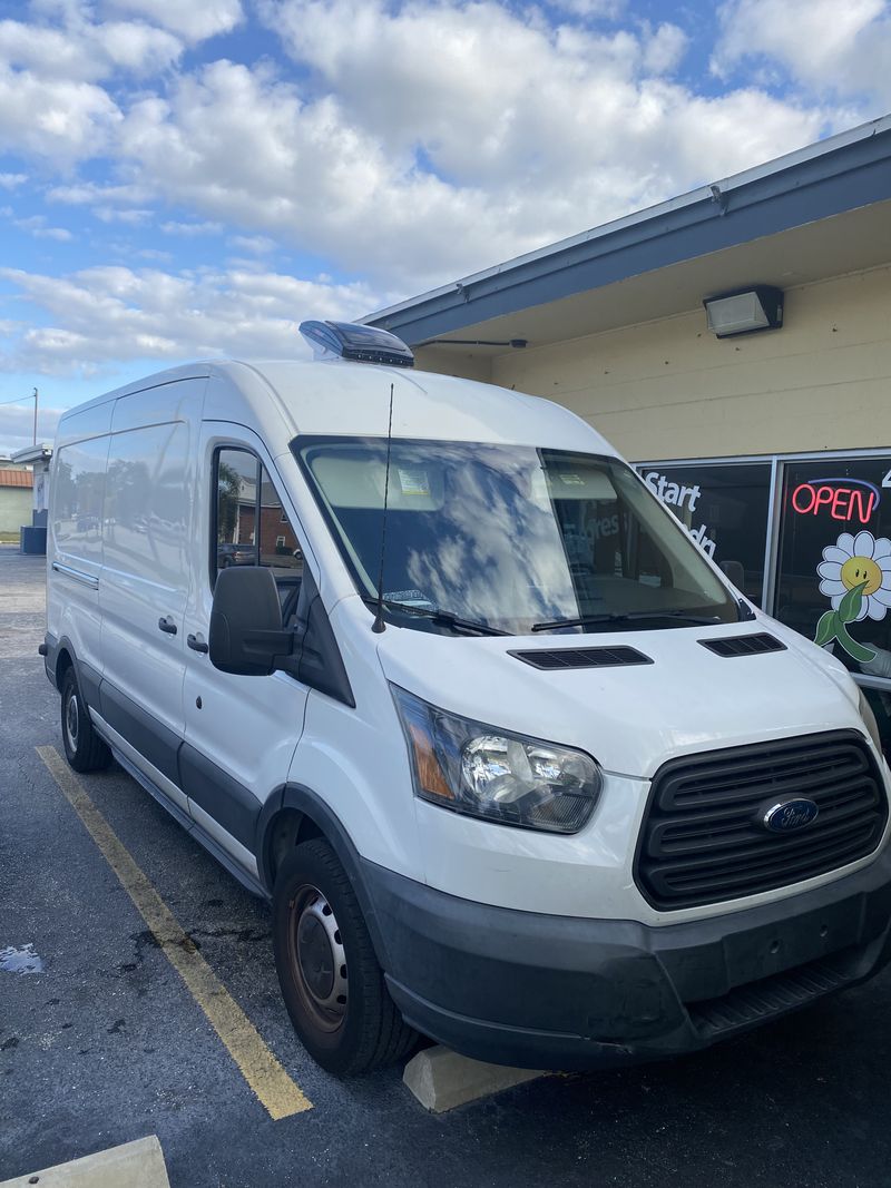 Picture 1/4 of a 2016 Ford Transit 150 Medium Roof LWB for sale in Saint Petersburg, Florida