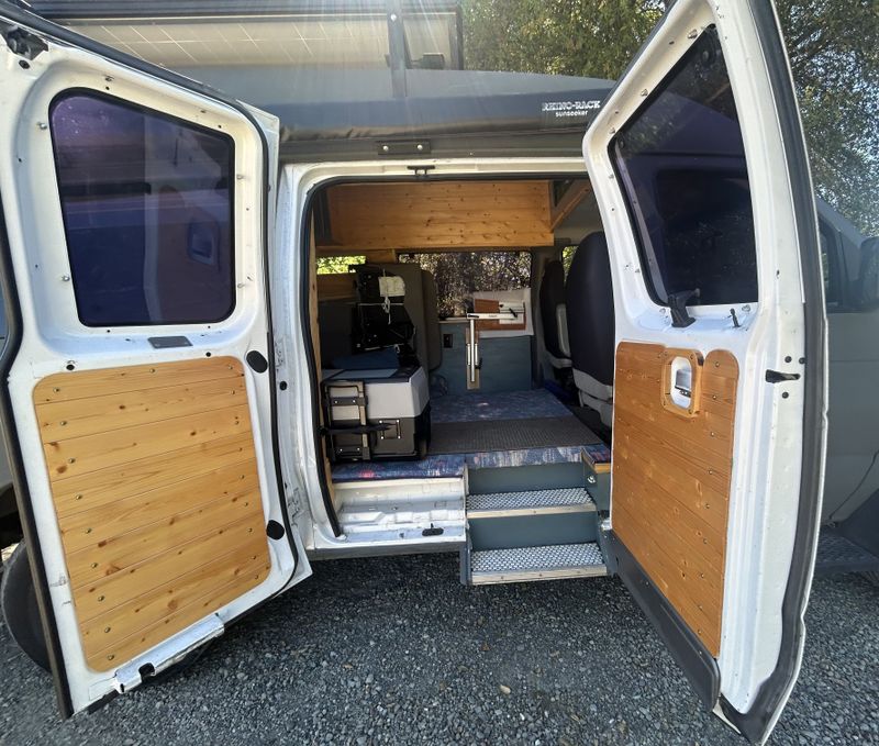 Picture 2/20 of a E250 HiTop for sale in Santa Rosa, California