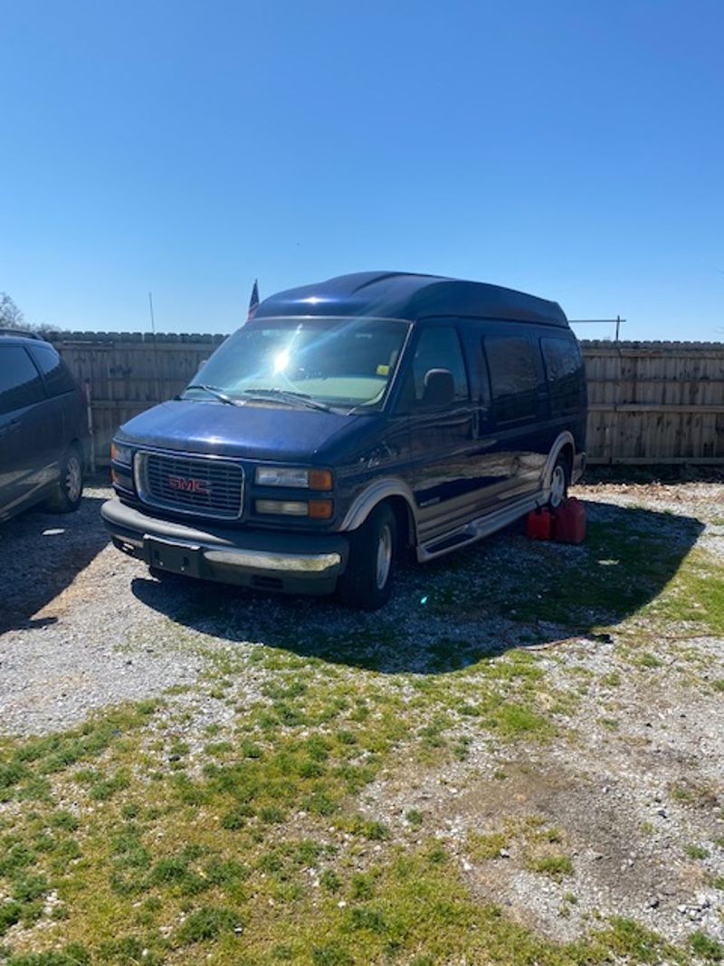 Picture 1/6 of a 2001 GMC for sale in Centerton, Arkansas