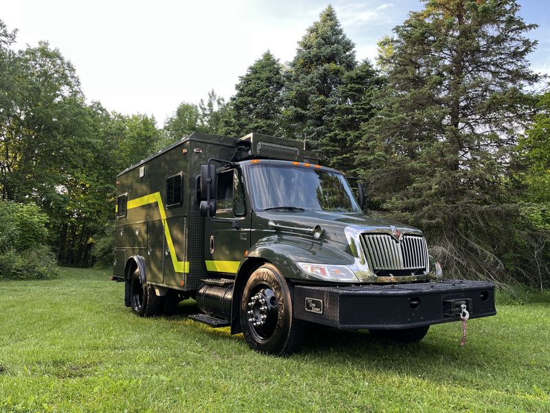 Picture 3/26 of a 2005 International Ultimate Camper for sale in Imlay City, Michigan