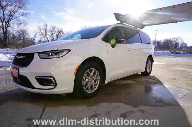 Picture 1/20 of a Transit the Country in this Solar 2024 Mini-T Campervan for sale in Lake Crystal, Minnesota