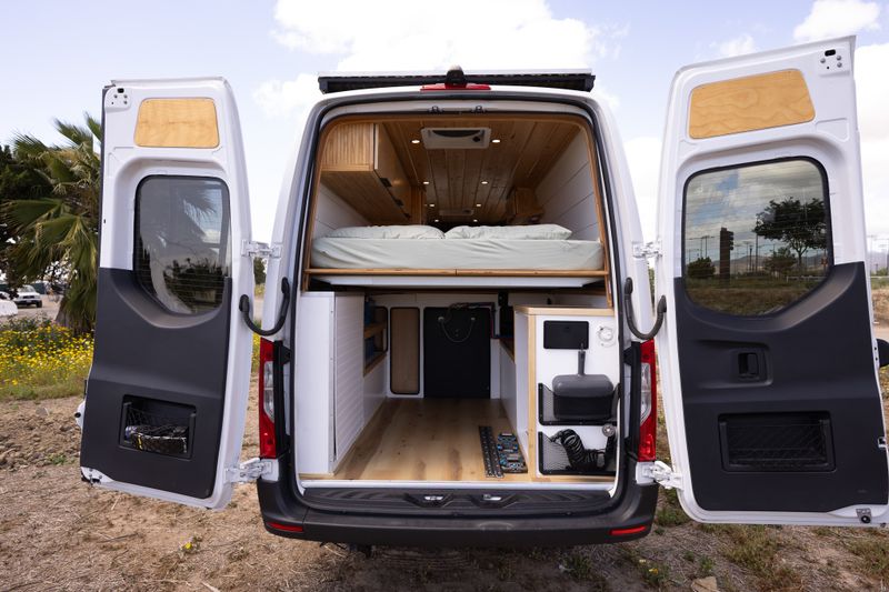 Picture 4/32 of a 2019 Bonita Vans Sprinter 170 4x4 for sale in Irvine, California