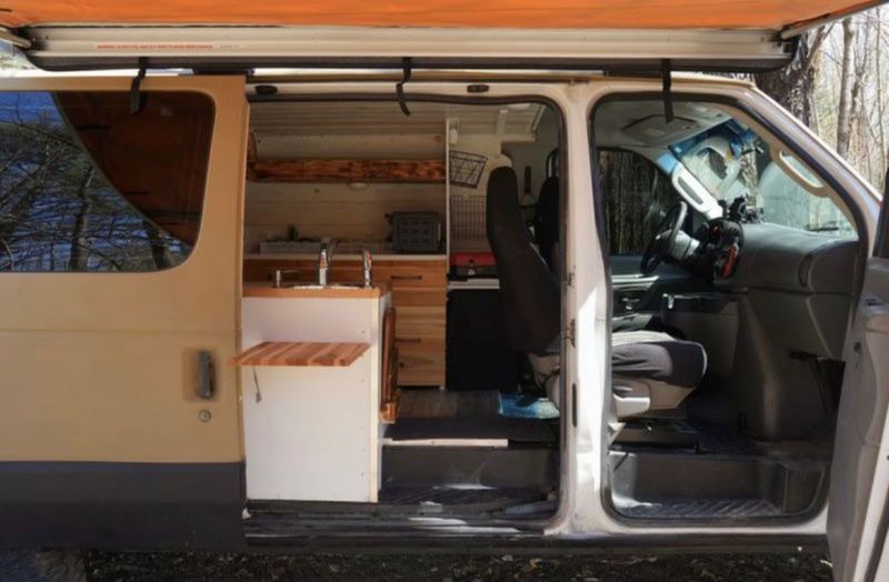 Picture 2/18 of a 2006 Ford Econoline 250 Extended Super Duty Cargo Van for sale in Bellevue, Washington