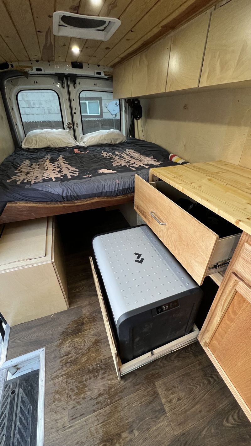 Picture 5/17 of a 2015 Ford Transit 250 Medium Roof for sale in Flagstaff, Arizona