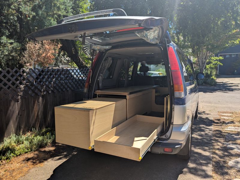 Picture 3/9 of a 1997 Toyota TownAce Noah (RHD, JDM) for sale in Portland, Oregon