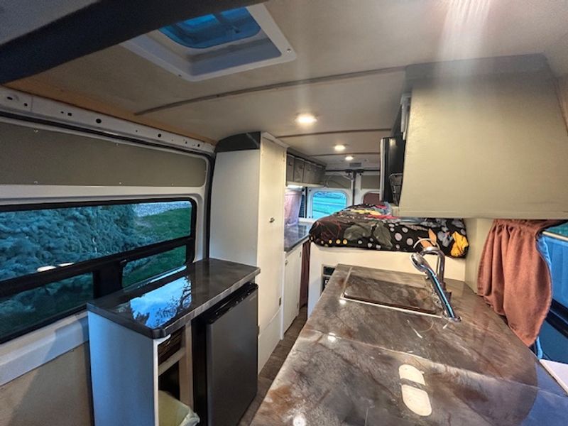 Picture 3/18 of a Super Stealth Solo Adventurer with High Roof--NEW ENGINE! for sale in Boulder, Colorado