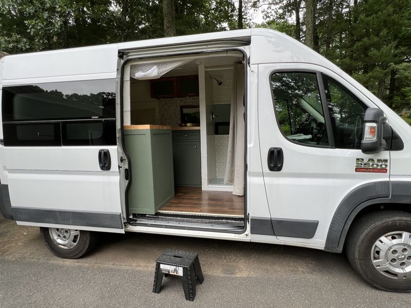 Picture 1/8 of a 2014 Ram Promaster 2500 for sale in Londonderry, New Hampshire