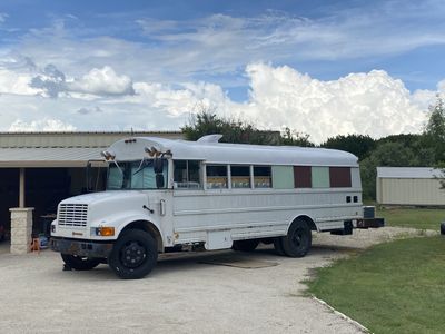 Photo of a Skoolie for sale: 1991 International 3800 Skoolie Motorhome