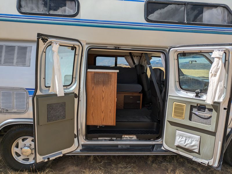 Picture 5/16 of a 1995 Airstream B190 for sale in Dubois, Wyoming