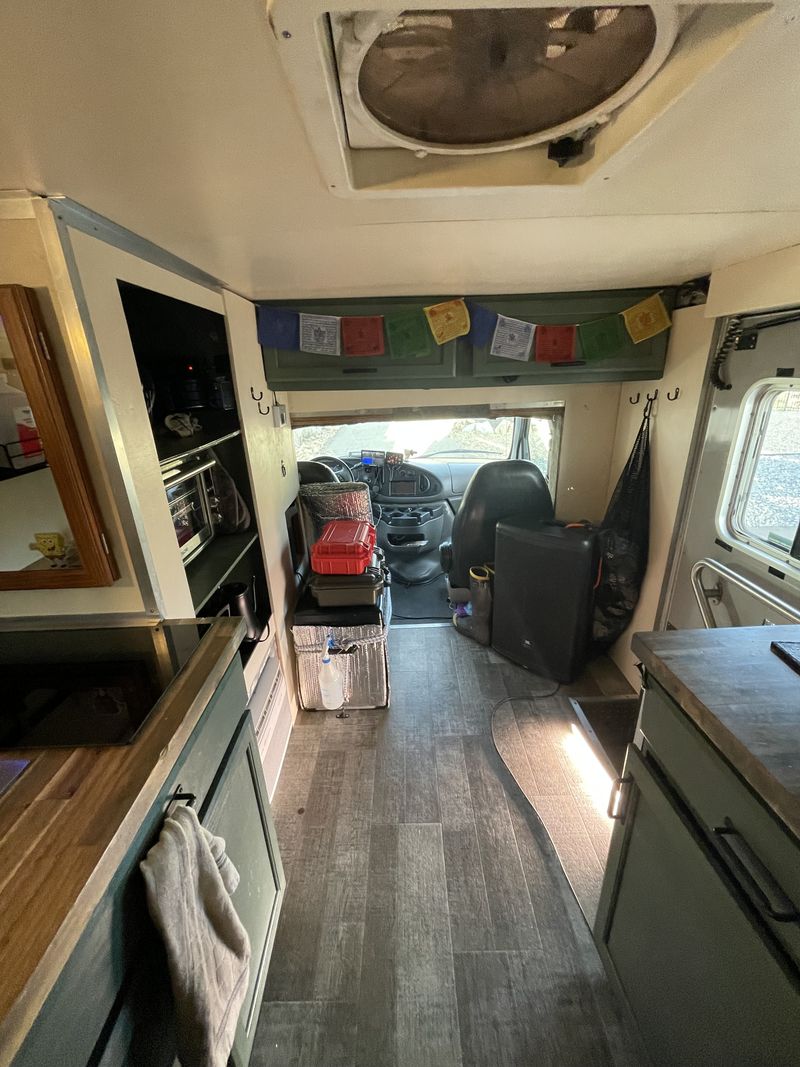 Picture 2/16 of a 1997 e350 ambulance conversion for sale in Ogden, Utah