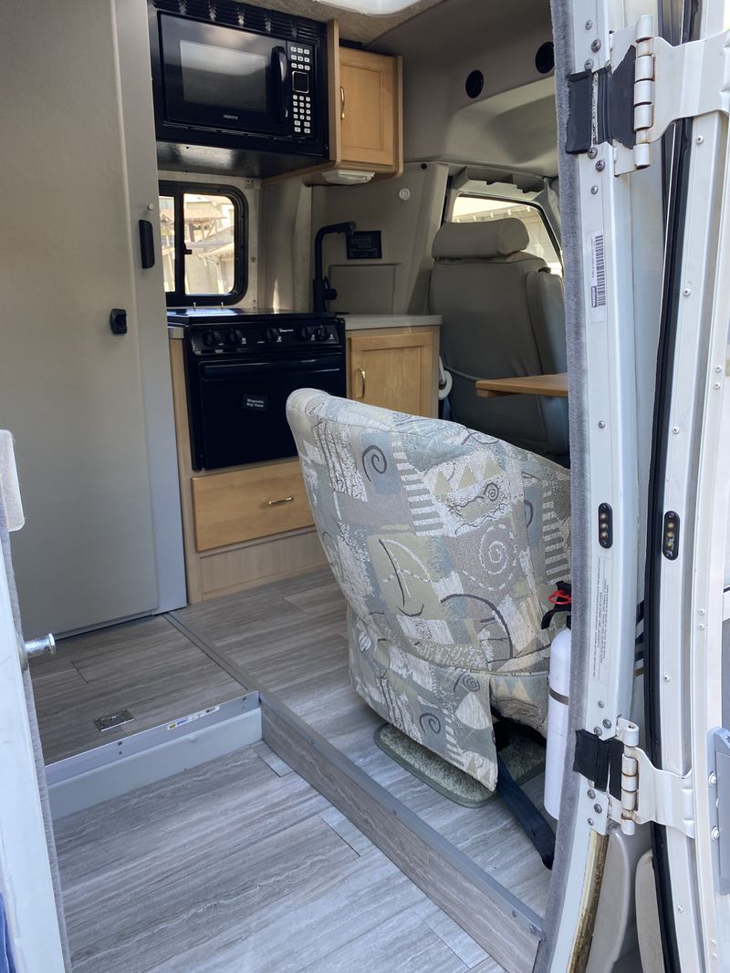 Picture 4/19 of a 2004 Eurovan Rialta HD Vanlife plus for sale in Seattle, Washington
