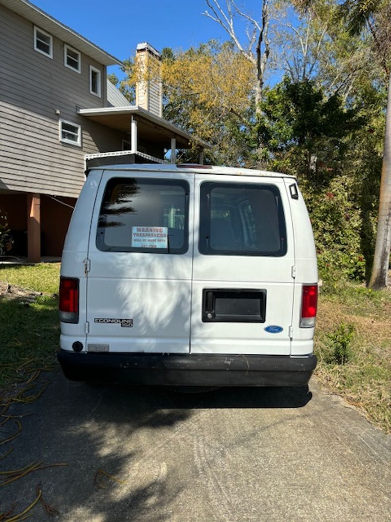 Picture 4/44 of a 1997 Ford Econoline E-150 400W Solar for sale in Saint Petersburg, Florida