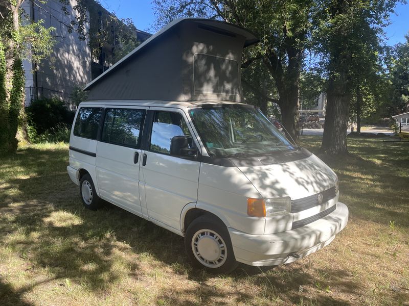 Picture 2/10 of a 1993 VW Westfalia Eurovan for sale in Kirkland, Washington