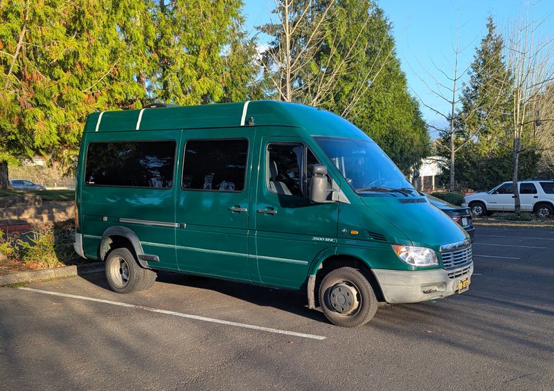 Picture 1/23 of a 2002 Freightliner Sprinter 3500 SHC for sale in Beaverton, Oregon