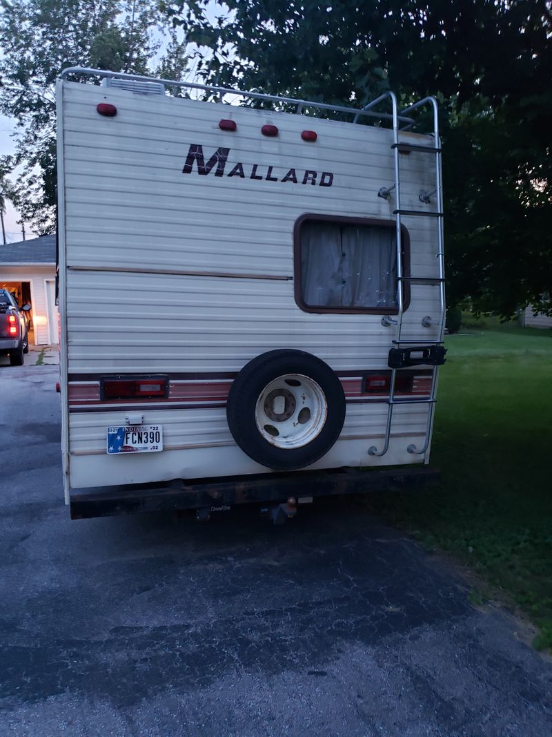 Picture 3/10 of a 1986 Chevy Mallard Coachman for sale in Fort Wayne, Indiana