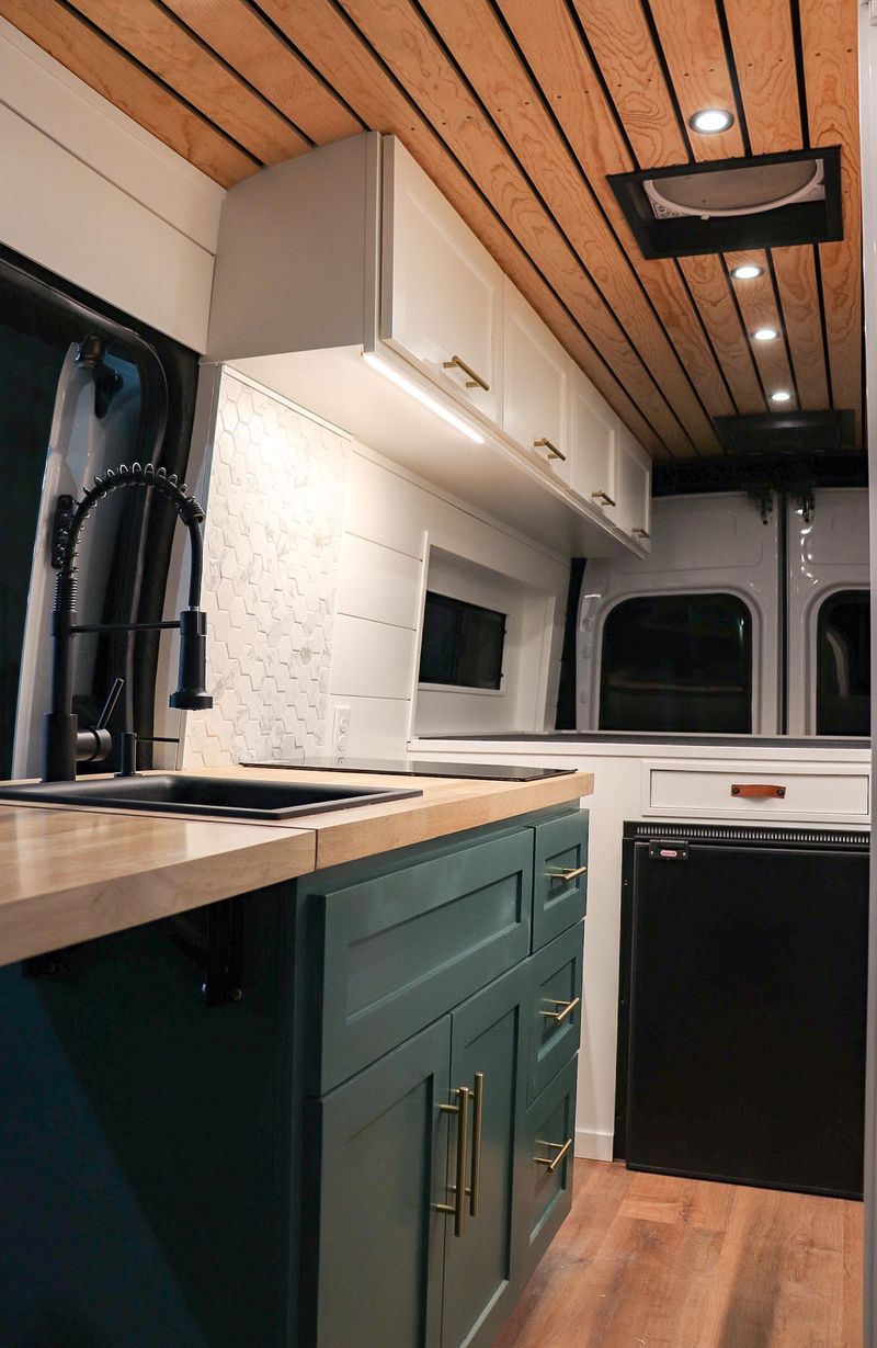 Picture 3/12 of a 2024 Custom Built Ford Transit AWD for sale in Mapleton, Utah