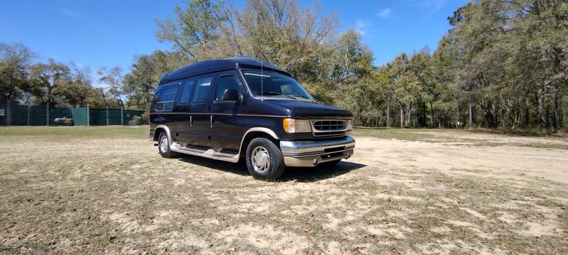 Picture 1/33 of a 2000 Ford E150 Sleeper Conversion Van  for sale in Tallahassee, Florida