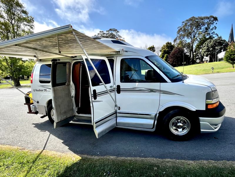 Picture 5/37 of a 2008 Roadtrek w Solar/Lithium  for sale in San Francisco, California