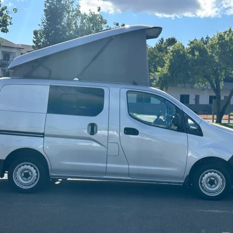 Picture 1/28 of a 2019 Nissan NV200 Popup Campervan for sale in Rohnert Park, California