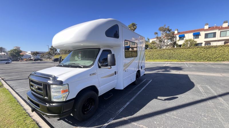 Picture 2/16 of a 2010 Ford Econo 350 Super Duty v8 for sale in Sunset Beach, California