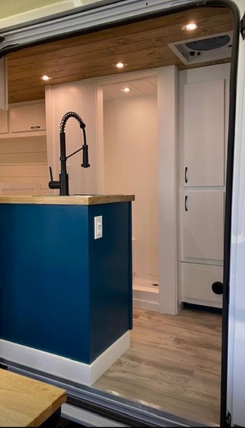 Picture 4/9 of a 2019 Dodge Promaster 3500 159 extended high top for sale in Baltimore, Maryland