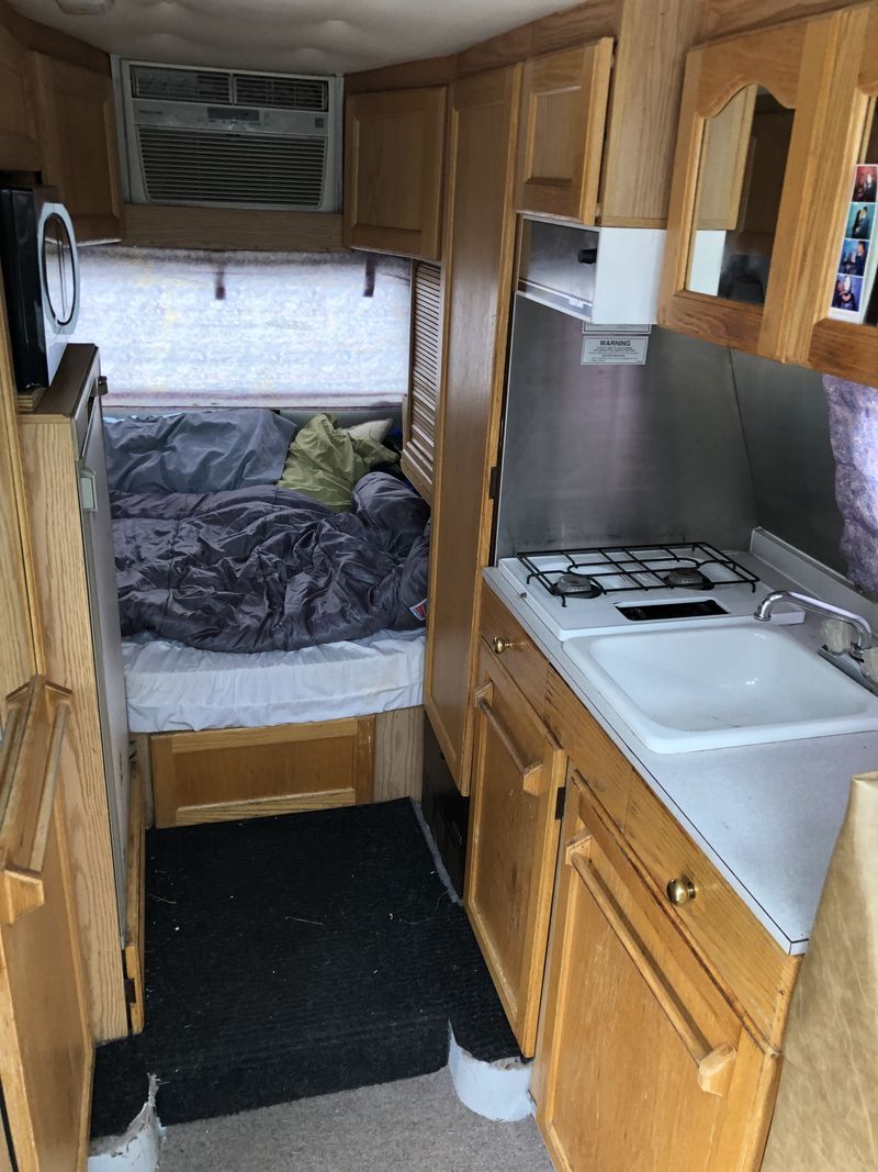 Picture 4/30 of a 1998 Chevy roadtrek 200 versatile rv camper van class B for sale in Oregon City, Oregon