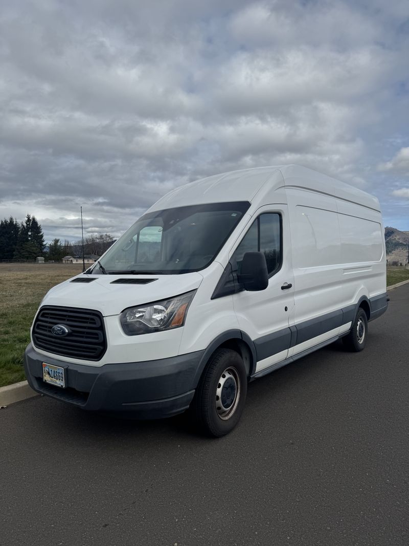 Picture 1/19 of a Ford Transit Entry Level 148 Extended for sale in Hood River, Oregon