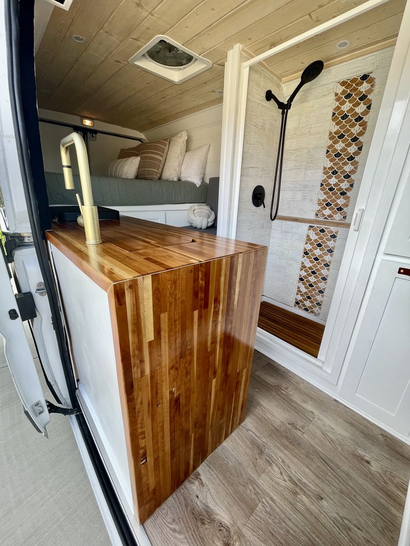 Picture 1/18 of a 2015 Promaster 2500 159” for sale in Apple Valley, California