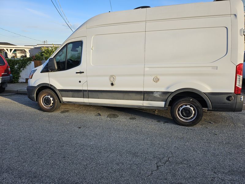 Picture 4/17 of a 2020 Ford Transit for sale in Monterey, California