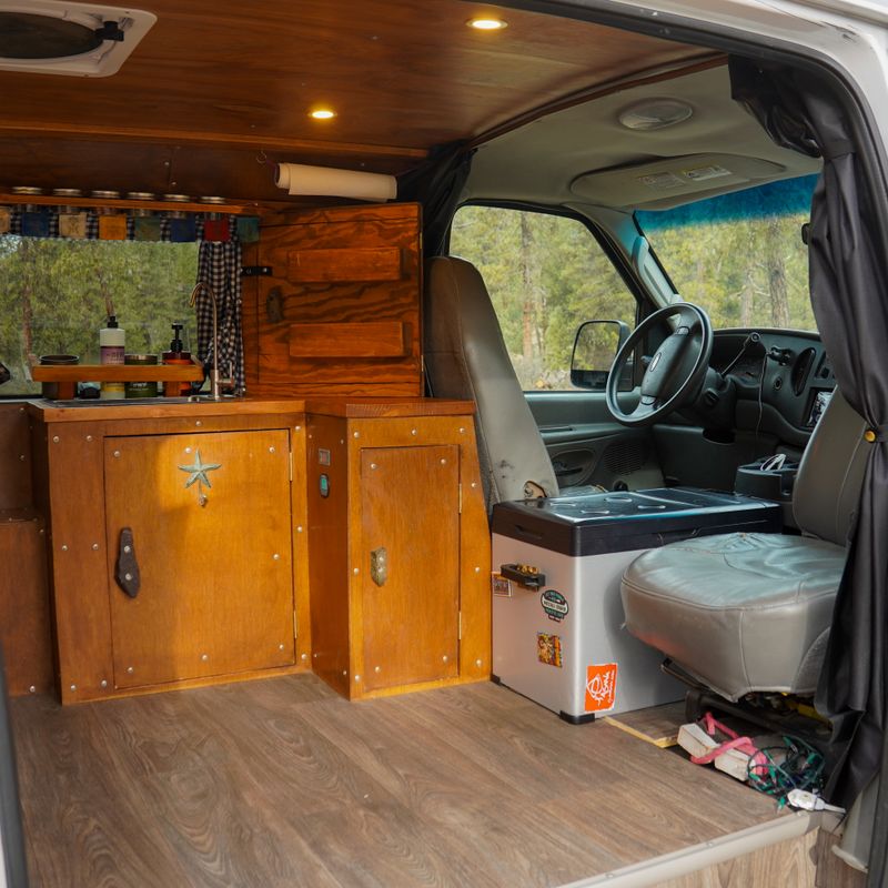 Picture 5/15 of a 2006 Ford E-350 for sale in Boise, Idaho