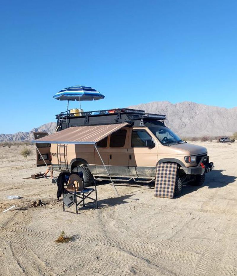 Picture 3/15 of a 2007 E350 Super Duty Extended 4x4 Camper Van for sale in Laguna Beach, California