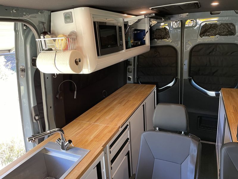 Picture 6/23 of a 2020 Sprinter 4x4 Seats up to 7(San Antonio) for sale in San Antonio, Texas