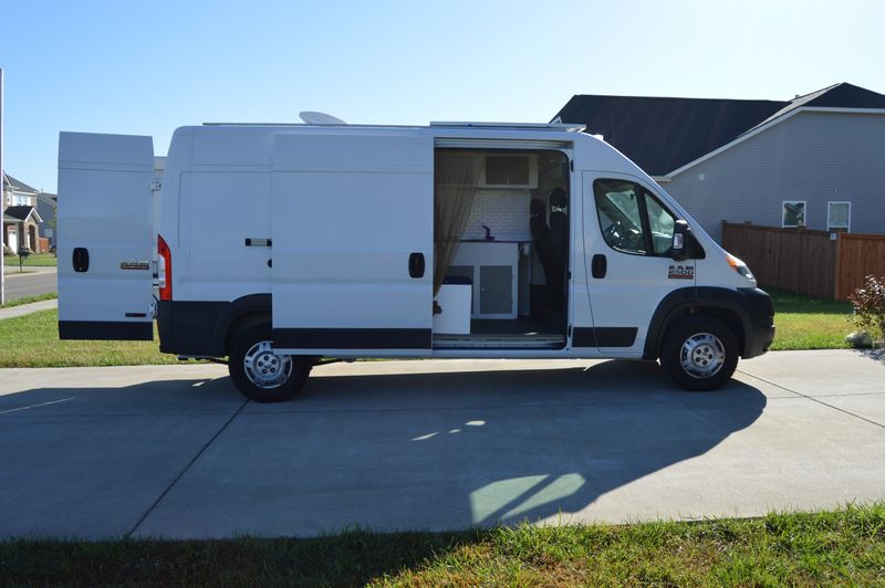 Picture 2/22 of a Awesome Stealthy Adventure Van for sale in Murfreesboro, Tennessee