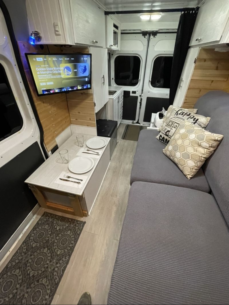 Picture 5/21 of a VentureVan RV with 38,000 miles for sale in Covington, Louisiana