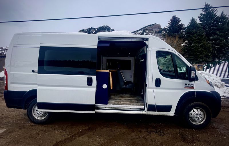 Picture 3/31 of a Sleep 4/ drive 4, 2020 Dodge Ram Promaster 2500 High Roof  for sale in Minturn, Colorado
