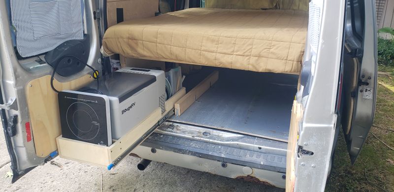 Picture 4/13 of a 2010 Ford Transit Connect for sale in Haslett, Michigan