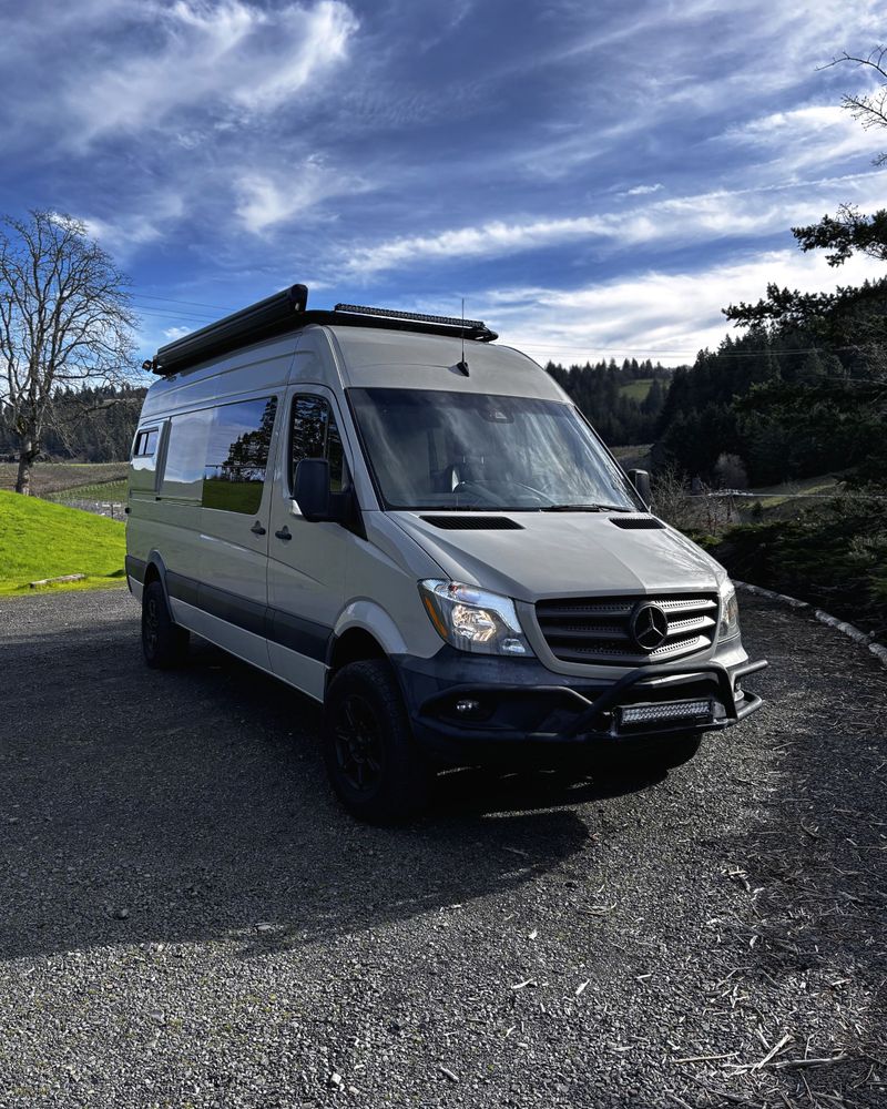 Picture 2/23 of a 2017 Freightliner Sprinter 170 — Ready to Go 4x4 for sale in Hood River, Oregon