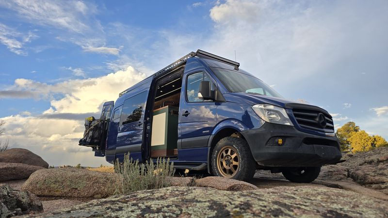 Camper Van For Sale: Fully loaded / Off grid Sprinter